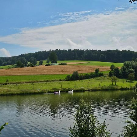Ferienhaus "Gestiefelter Kater" Am See Im Bergland เคียร์ชไฮม์ ภายนอก รูปภาพ