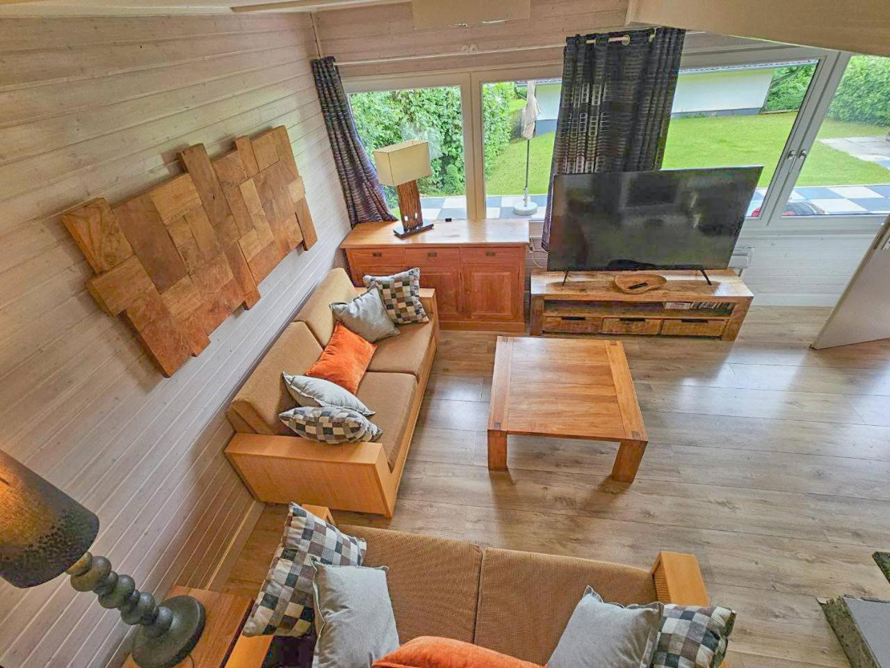 Ferienhaus "Gestiefelter Kater" Am See Im Bergland เคียร์ชไฮม์ ภายนอก รูปภาพ